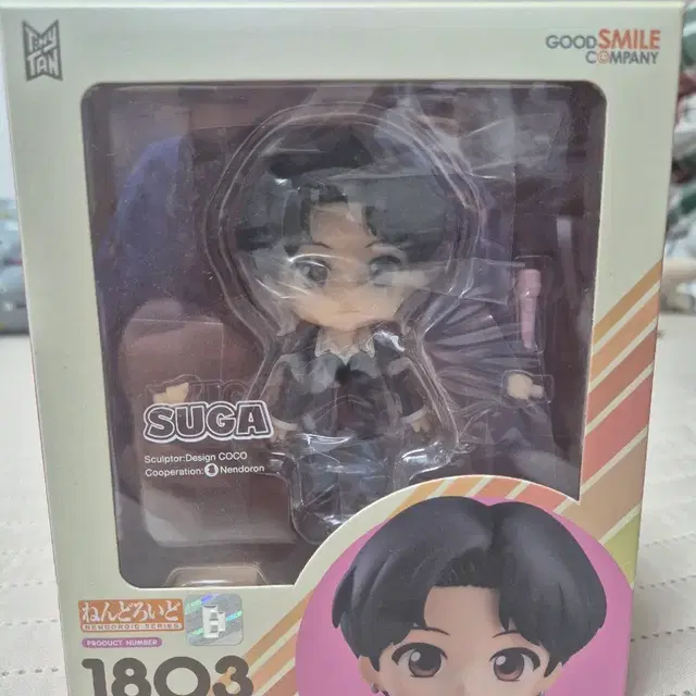 BTS 슈가 SUGA 넨도로이드 1803 피규어 팝니다
