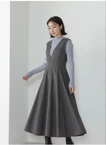 내추럴 뷰티 베이직 V넥 플레어 오버롤 스커트 원피스