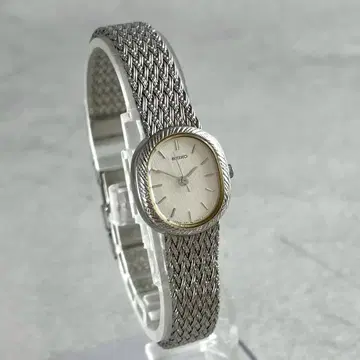 SEIKO 세이코 쿼츠 손목시계 실버 여성용 작동 새 배터리