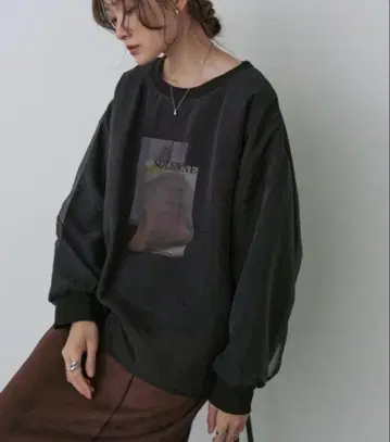 시어 레이어드 프린트 맨투맨 상의 Bab