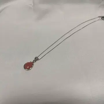 잉카 로즈 실버 페어 쉐이프 목걸이