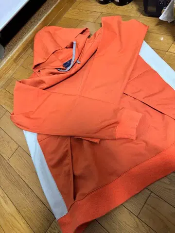 meanswhile 오렌지 후드 부착 후드티 L