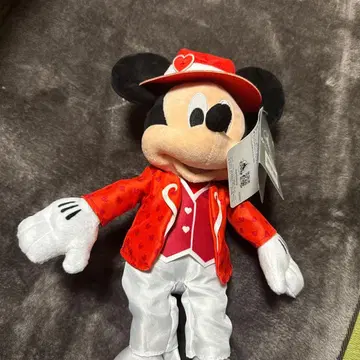 디즈니 스토어 올해의 발렌타인 한정판 미키마우스 인형