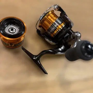 시마노 13 소아레 C2000PGSS 스풀 포함