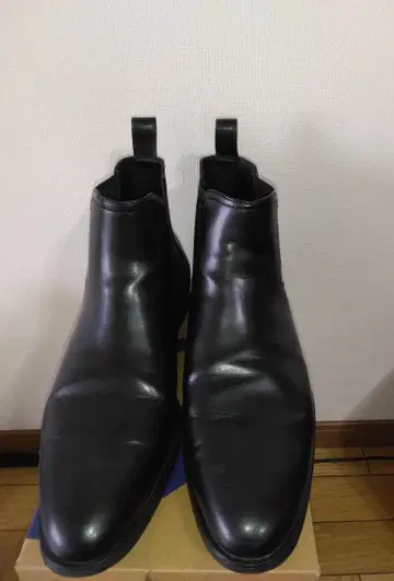 새상품에 가까운 상품 [ (29cm) 자라 사이드 고어 가죽 부츠 ]