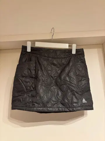 [ 새상품급 ] adidas 퀼팅 스커트