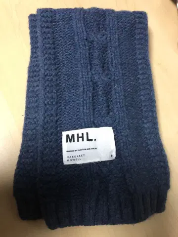 MHL. 머플러 케이블 짜임 니트 네이비 계열색