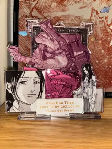 진격의 거인 디오라마 아크릴 스탠드 차력의 거인 피크 핑거