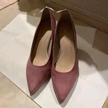 Launalea 카시스 핑크 베리 핑크 스웨이드 스틸레토 펌프스