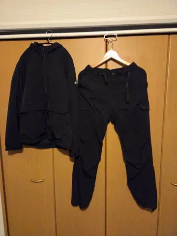 TIGORA 블랙 후드 부착 자켓 M 사이즈