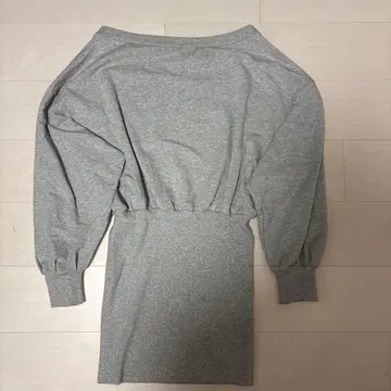 그레이 오프숄더 긴팔 원피스