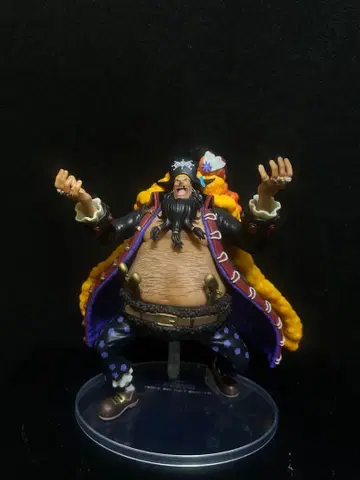 검은 수염 원피스 피규어