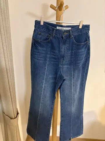 니코앤드 NKJ2025AW 컴팩트 플레어 데님