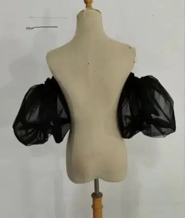 블랙 탈부착 소매 퍼프 슬리브 웨딩