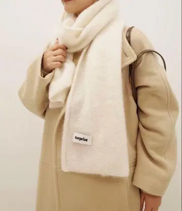 SURPRISE/서프라이즈 스톨 화이트 SLOBE IENA 머플러