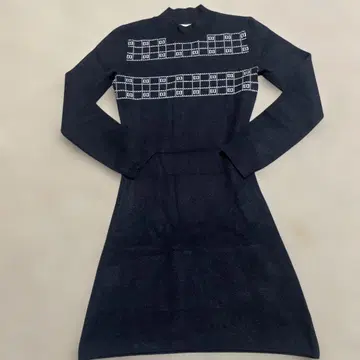 다리치 니트 원피스