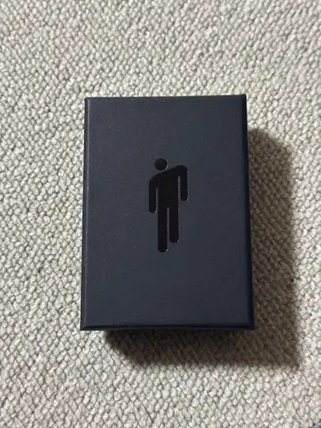 빌리 아일리시 목걸이