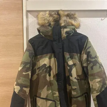 Lafayette 카모플라쥬 다운 자켓 M 사이즈