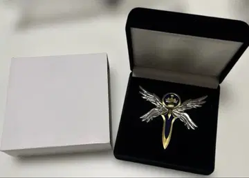 코드기어스 반역의 를르슈 스자크의 기사증 메탈 배지