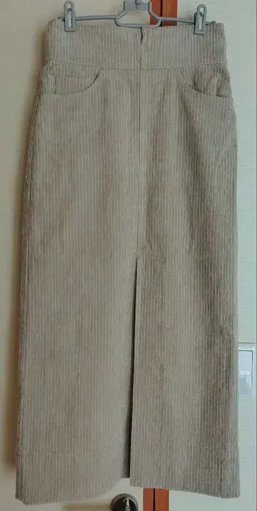 투모로우랜드 MACPHEE 롱 스커트 사이즈 34