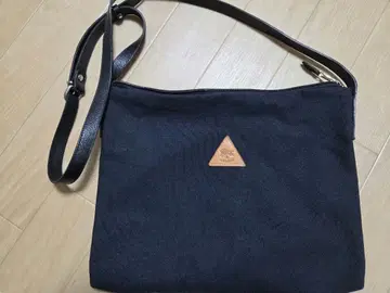 IL BISONTE 바디백