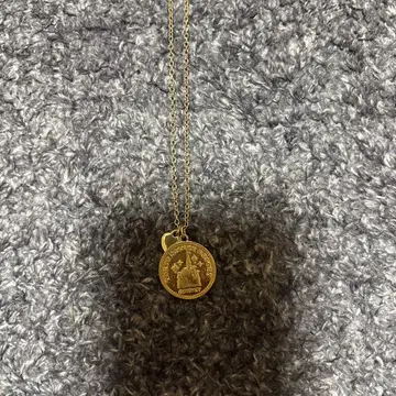 메달형 금속제 목걸이