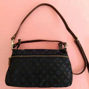 russet 나일론 숄더백