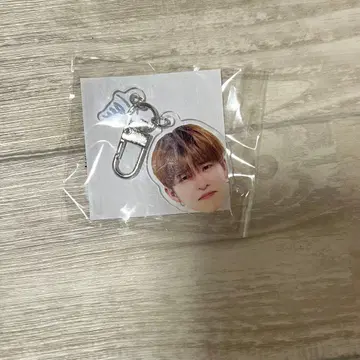 TREASURE 아사히 얼굴 아크릴 키링