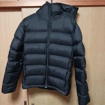 무인양품 블랙 다운 자켓 후드 부착 S