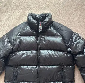 피레넥스 다운 자켓 미식