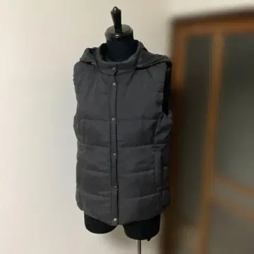 후드 부착 블랙 다운 베스트 any FARM