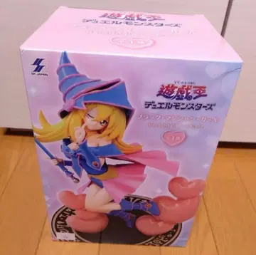 블랙 매지션 걸 피규어