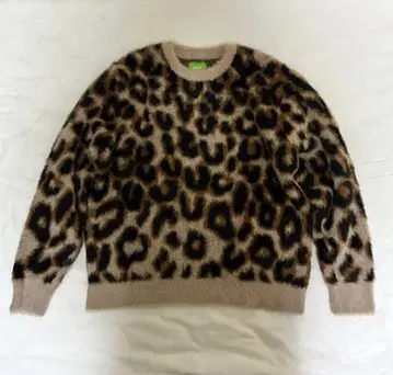 HUF 레오파드 무늬 스웨터 M 사이즈