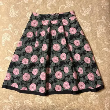 [ 엠즈 그레이시 ] 귀여운 장미 롱 스커트