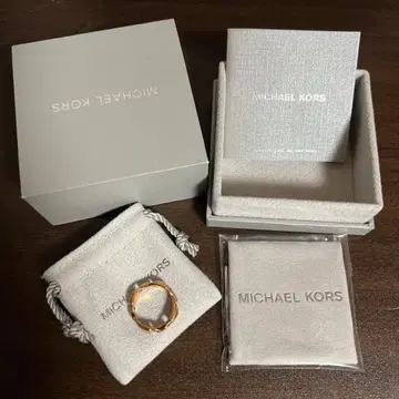 마이클코어스 반지