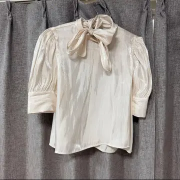 NOIRNINE 느와르나인 실크 블라우스