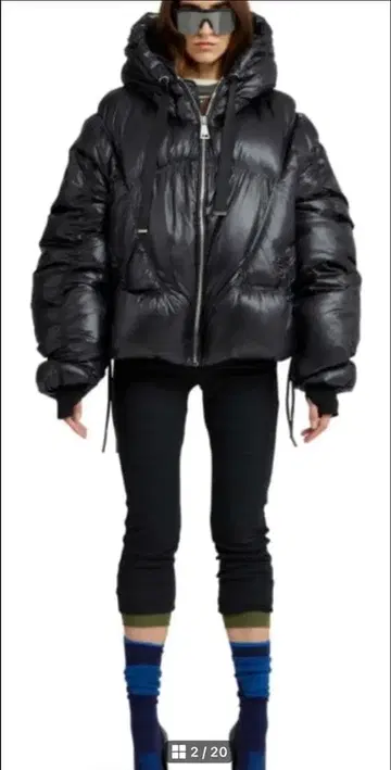 오버 사이즈 블랙 다운 자켓 khrisjoy 크리스 조이 01