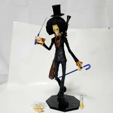 원피스 P.O.P 피규어 브룩