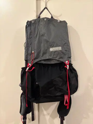 Gossamer Gear KUMO 백팩 블랙 그레이