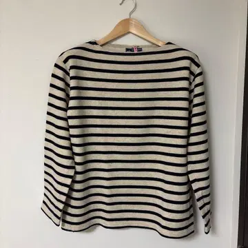 세인트 제임스 보더 니트