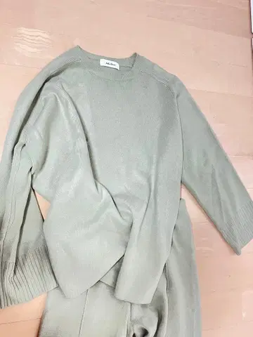 미라 오웬 올리브 그린 셋업 프리 사이즈 미라 오웬