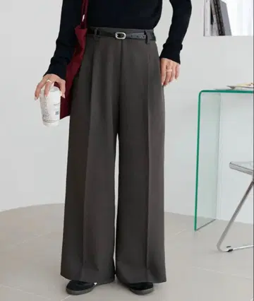 택 포함 미사용 새상품 욕심나는 2턱 와이드 팬츠 그레이 ML 사이즈