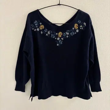 스튜디오 CLIP 꽃무늬 자수 니트 네이비 M 여성용 귀여운