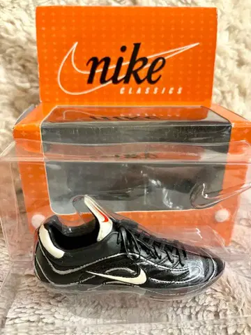 [ Nike 나이키 classics 스니커즈 피규어 ] 머큐리얼