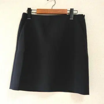 ADORE 아도어 블랙 타이트 스커트 사이즈 36 깔끔한 오피스룩
