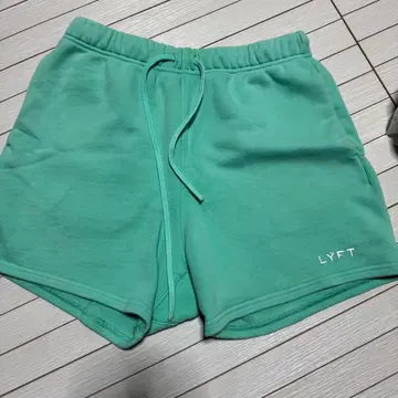 LYFT 민트 그린 숏팬츠 M