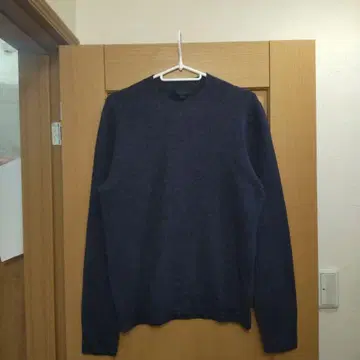 COS 크루넥 니트 다크 네이비 EUR S