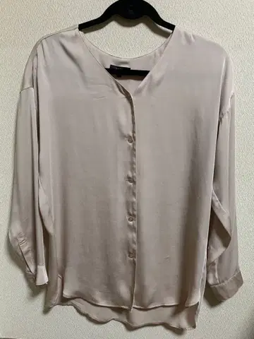 BOSCH 베이지 긴팔 버튼 셔츠 S 사이즈