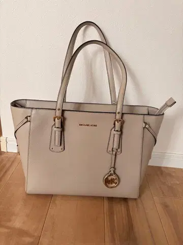 MICHAEL KORS 베이지 토트백