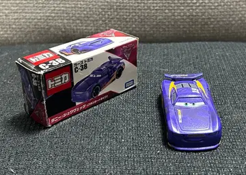 토미카 카즈 대니 슈와베츠